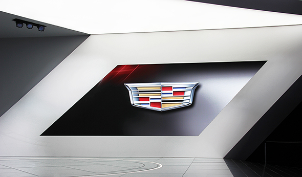 Cadillac-New-Logo-Crest-2014-NAIAS-6